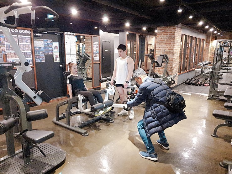 /user/s/stronggym/editor/1905/de0c15cc4b1e66c4f5b76dd25b902519_1558935035_244.jpg 이미지크게보기