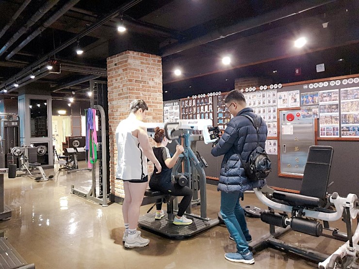 /user/s/stronggym/editor/1905/de0c15cc4b1e66c4f5b76dd25b902519_1558935035_4459.jpg 이미지크게보기