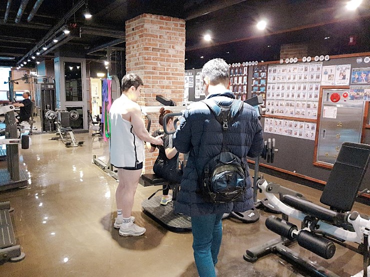 /user/s/stronggym/editor/1905/de0c15cc4b1e66c4f5b76dd25b902519_1558935035_5009.jpg 이미지크게보기