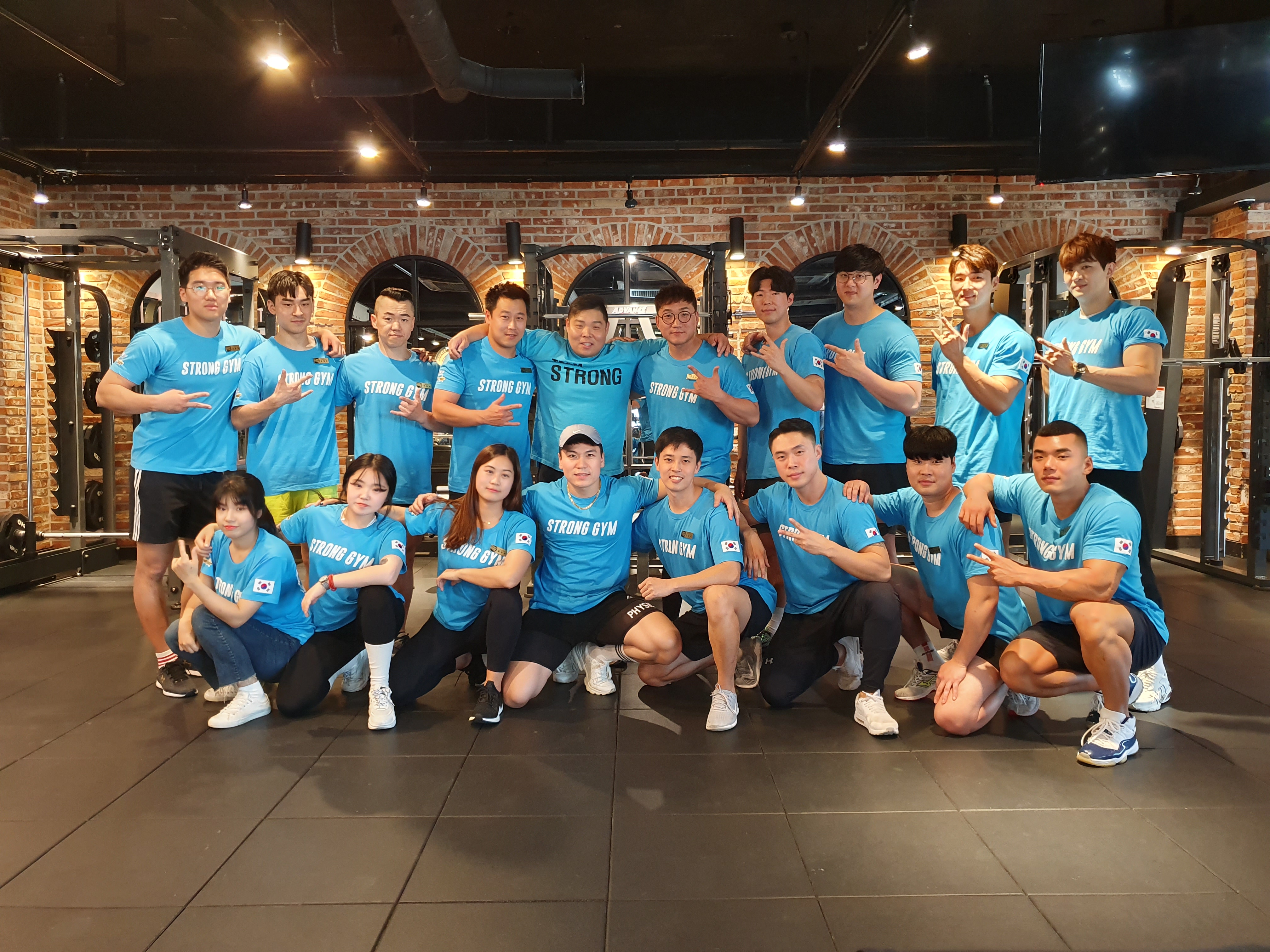 /user/s/stronggym/editor/1910/16bcefd03cb3614538f778477a9dc20c_1571918679_9206.jpg 이미지크게보기